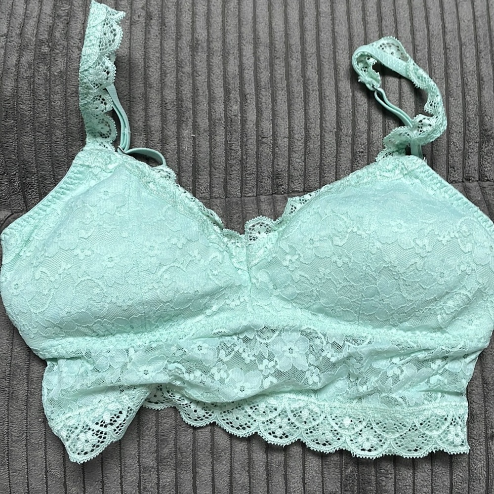 Hollister padded bralette mint green size small